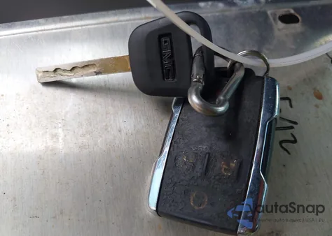 2015 GMC Sierra 2500Hd Denali z USA, uszkodzony, nr VIN 1GT120E89FF190917